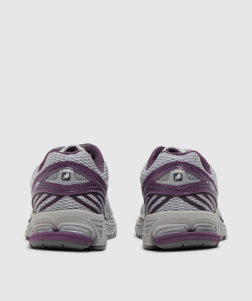 New Balance 860v2 'milky way' sneaker
